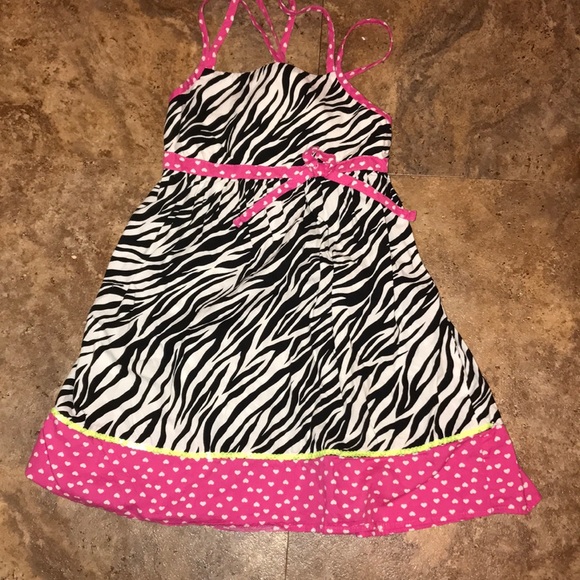 Zunie Other - Girls dress with design